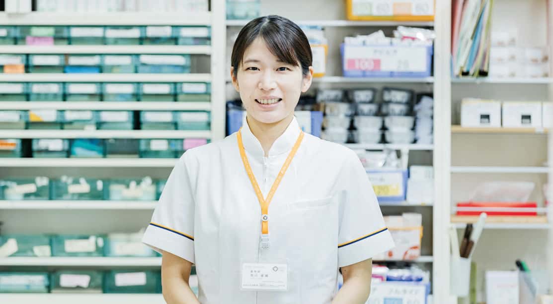 なの花薬局 新百合ヶ丘店 薬局長 荒川 夏織