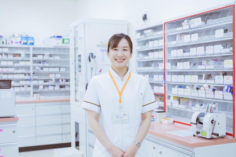 female-pharmacist.jpg